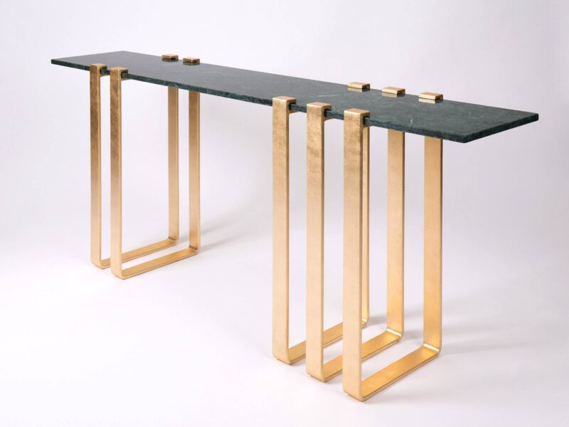 Clasp Console