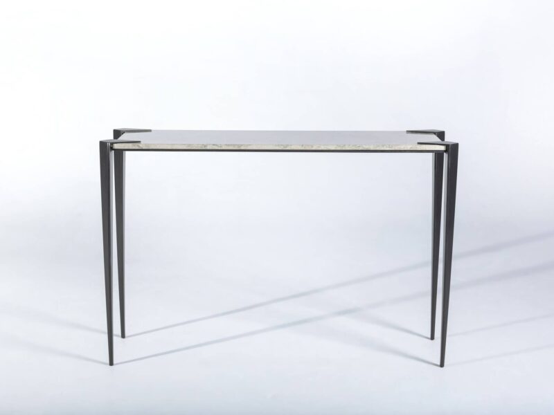 Figura Console