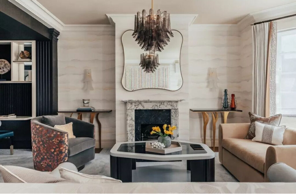 Accouter - Flute Console Table