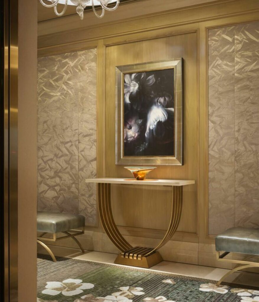 Hirsch Bedner Atlanta Cocktail Console table