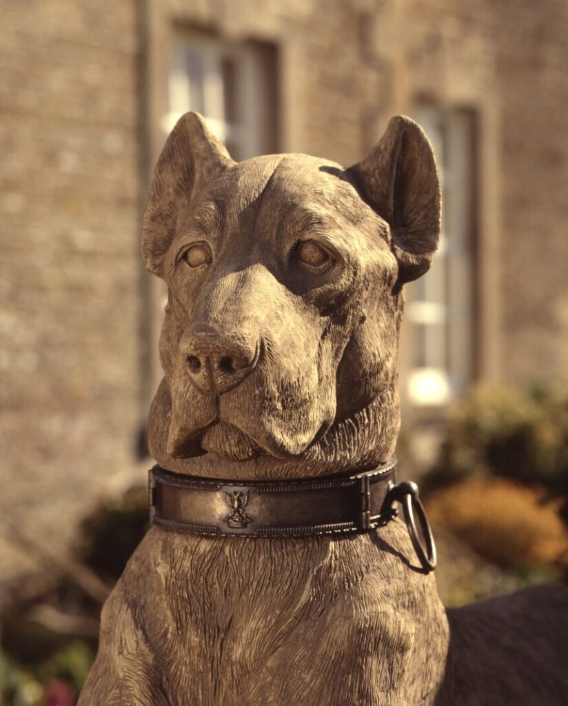 Stone Kingsale hounds dog statue In Situ 6